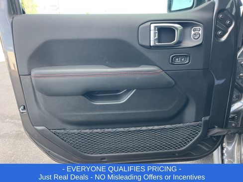 New 2025 Jeep Gladiator Rubicon image 6