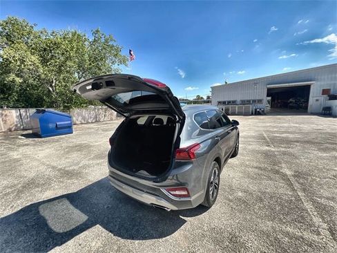Used 2020 Hyundai Santa Fe Limited w/ Cargo Package image 17