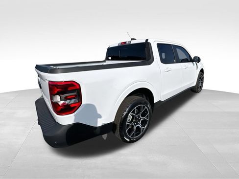 Used 2025 Ford Maverick Lariat AWD/4WD image 8