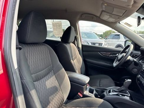 Used 2019 Nissan Rogue SV AWD/4WD image 24