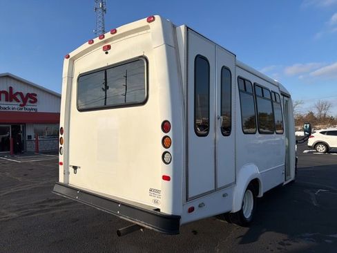 Used 2019 Ford E-350 and Econoline 350 Super Duty w/ Shuttle Bus Prep Package image 7