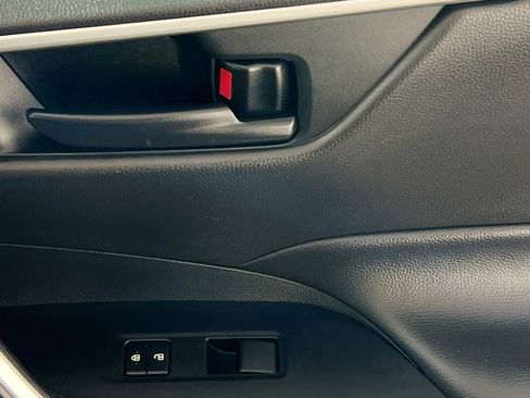 Used 2024 Toyota RAV4 LE image 31