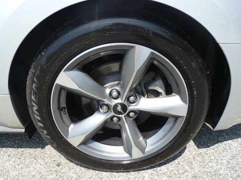 Used 2016 Ford Mustang Coupe w/ Equipment Group 051A RWD image 40