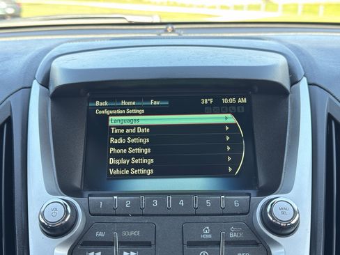 Used 2017 Chevrolet Equinox LT w/ Convenience Package AWD/4WD image 23