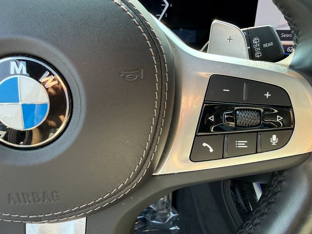 Used 2024 BMW X7 xDrive40i w/ M Sport Package AWD/4WD image 25