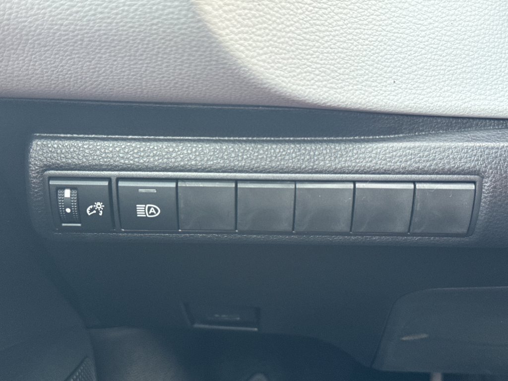 New 2027 Toyota Corolla SE w/ SE Package FWD image 30