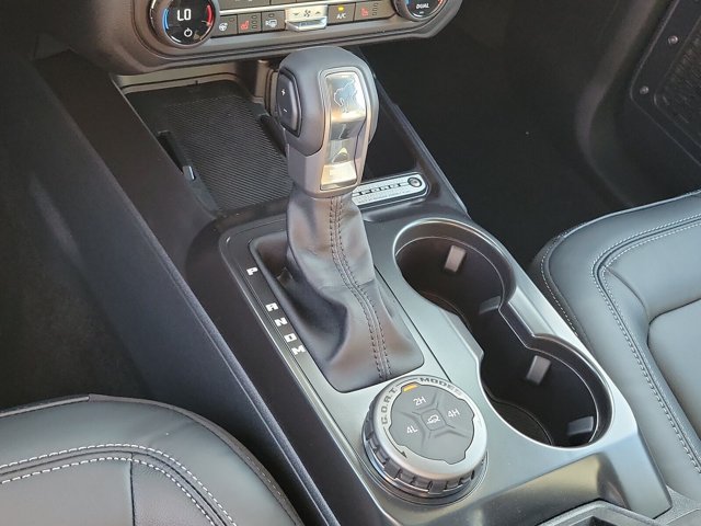 New 2026 Ford Bronco Outer Banks AWD/4WD image 32