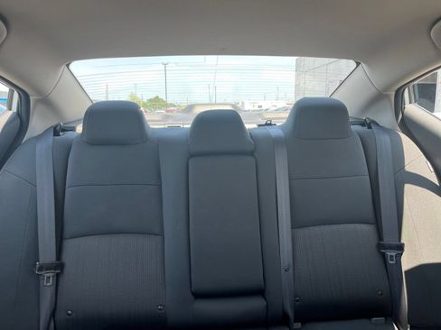 Used 2025 Nissan Altima 2.5 SV FWD image 34