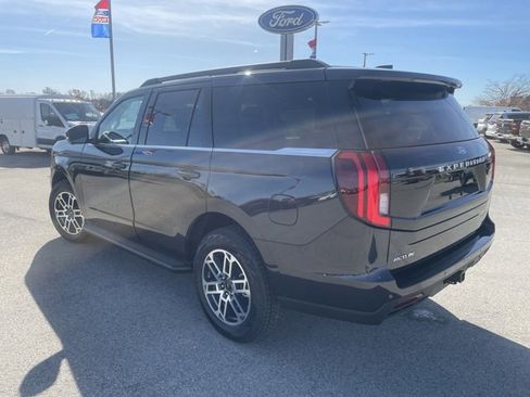 New 2025 Ford Expedition Active image 9