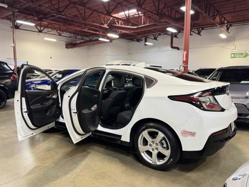 Used 2019 Chevrolet Volt LT FWD image 29