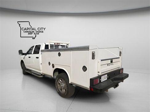 Used 2024 RAM 3500 Tradesman w/ Chrome Appearance Group image 10