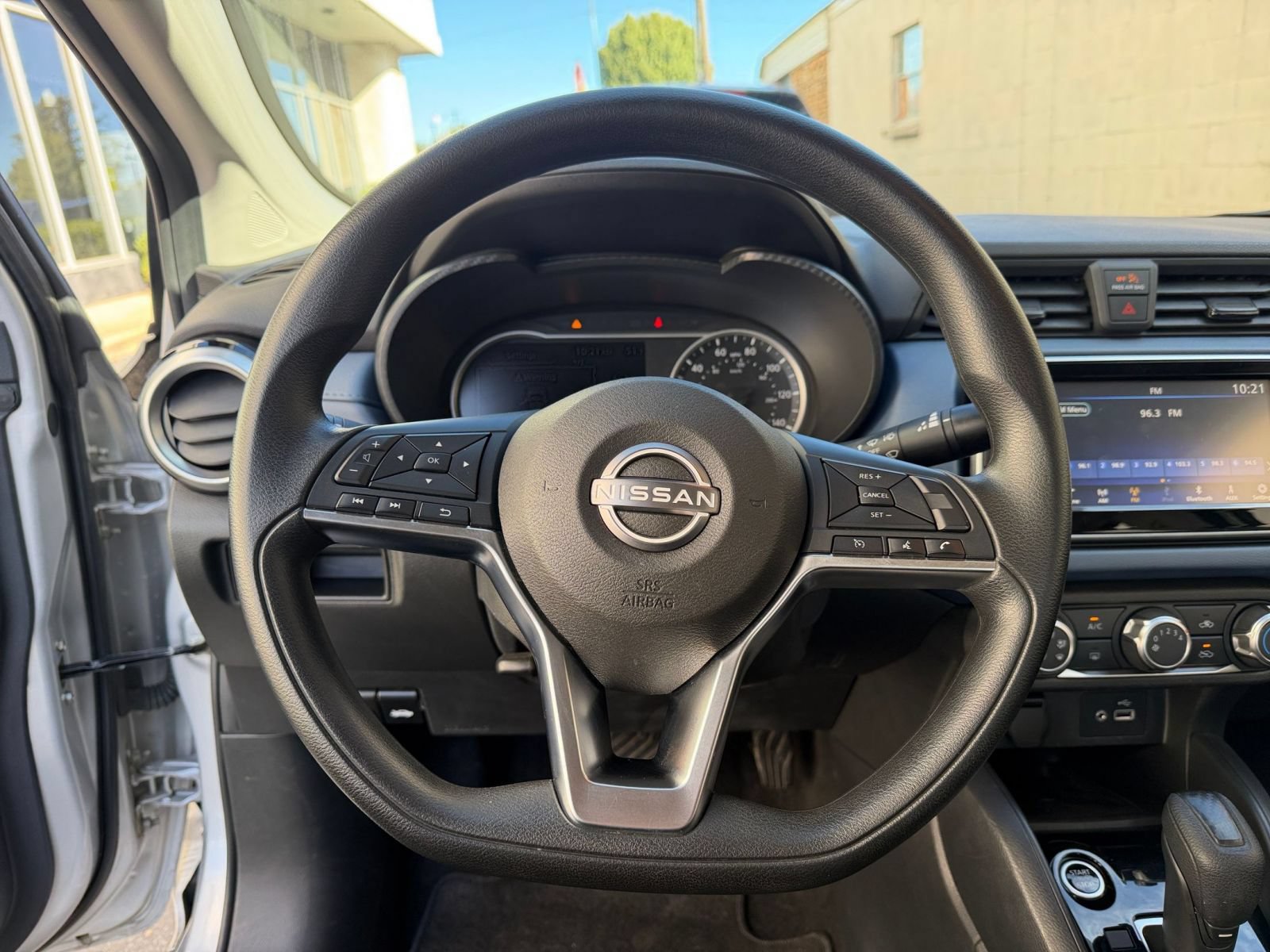 Used 2025 Nissan Versa SV FWD image 25