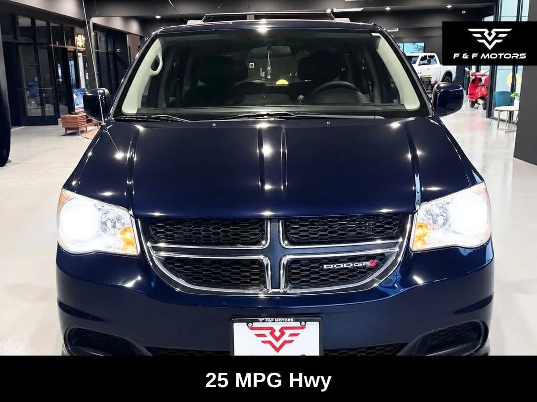 Used 2012 Dodge Grand Caravan SXT FWD image 5