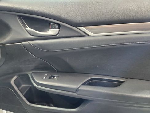 Used 2021 Honda Civic Touring image 6