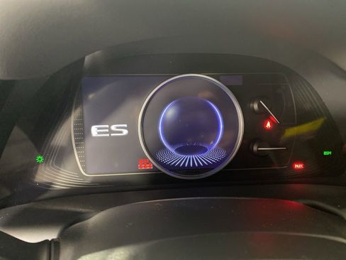 Certified 2023 Lexus ES 350 w/ Premium Package FWD image 17