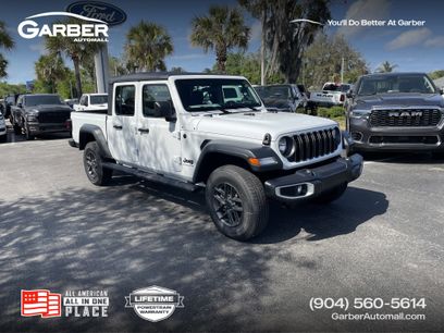New 2026 Jeep Gladiator Sport