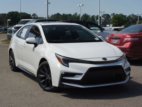Used 2026 Toyota Corolla XSE FWD image 29