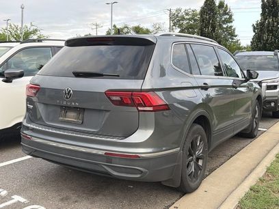 Used 2024 Volkswagen Tiguan SE