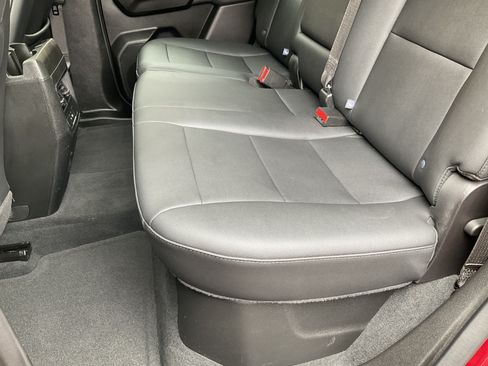 Used 2024 Chevrolet Colorado LT w/ LT Convenience Package III AWD/4WD image 37