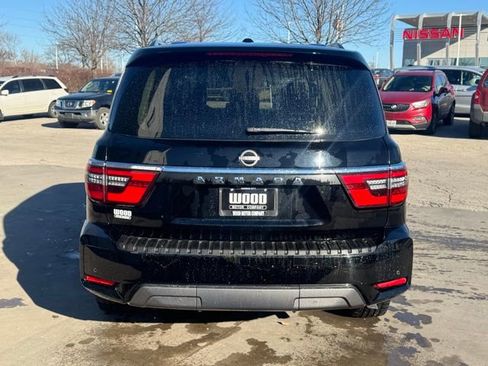 Used 2022 Nissan Armada SV image 6