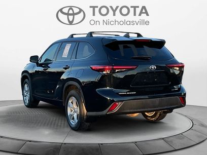 Used 2022 Toyota Highlander LE