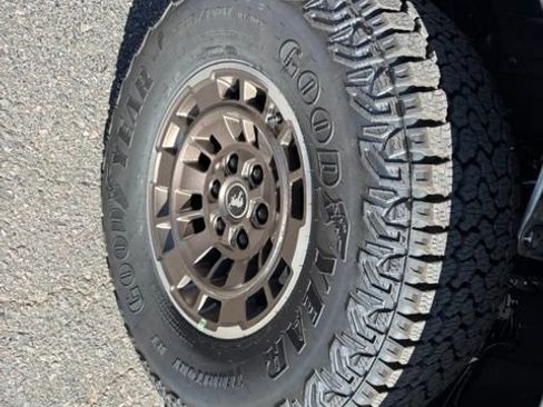 New 2026 Ford Bronco Outer Banks AWD/4WD image 10