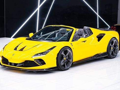 Used 2021 Ferrari F8 Tributo RWD image 3