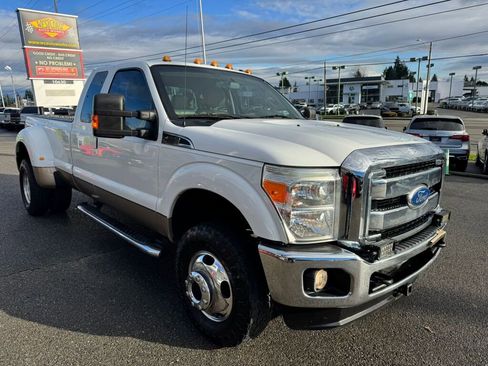 Used 2011 Ford F350 Lariat w/ Lariat Interior Pkg image 21