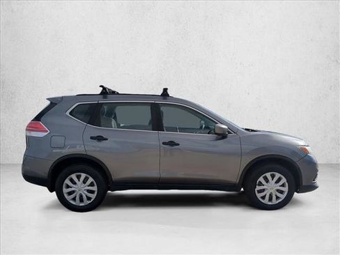 Used 2016 Nissan Rogue S image 4
