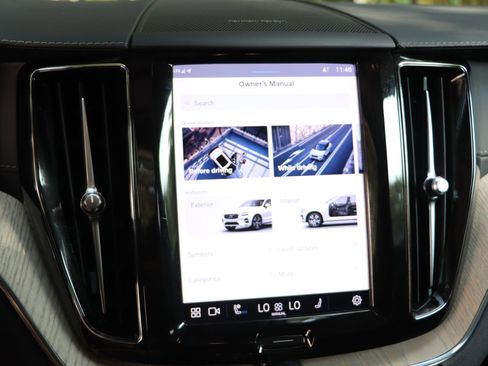 Used 2022 Volvo XC60 B5 Inscription w/ Advanced Package image 21