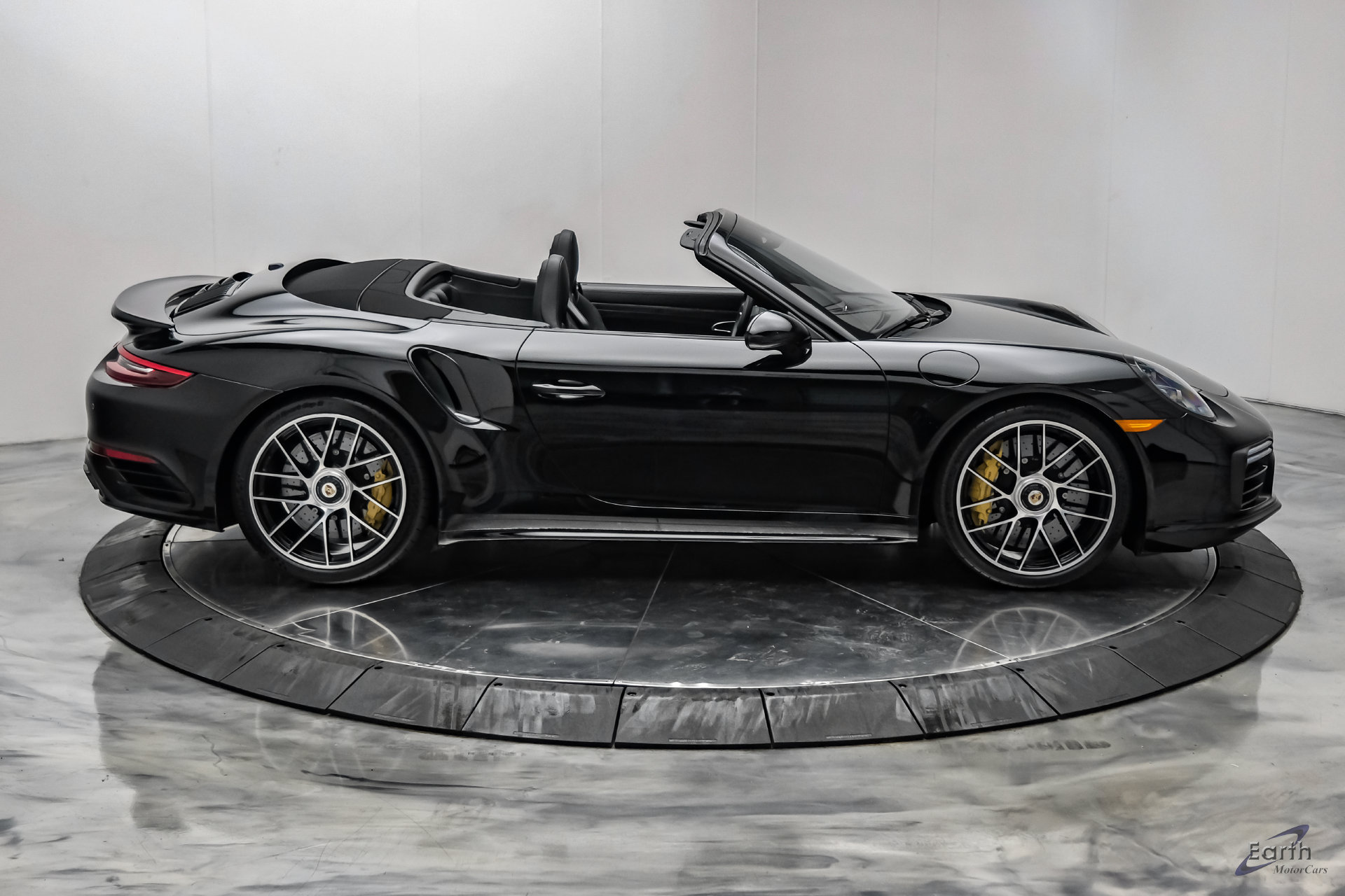 Used 2019 Porsche 911 Turbo S AWD/4WD image 25