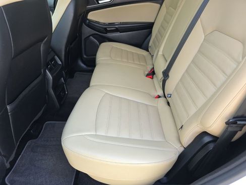 Used 2016 Ford Edge SEL w/ Equipment Group 201A AWD/4WD image 21