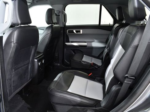 Used 2023 Ford Explorer XLT w/ Equipment Group 202A image 16