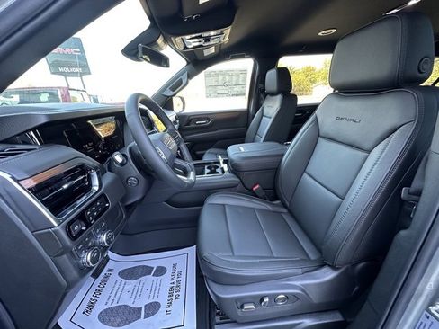 New 2026 GMC Yukon XL Denali w/ LPO, Floor Liner Package image 14