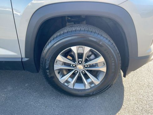 Used 2025 Chevrolet Equinox LT image 26