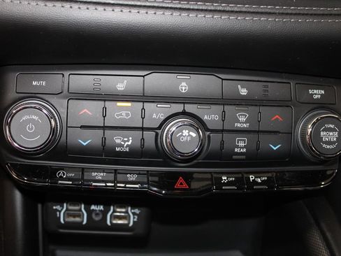 Used 2021 Dodge Durango GT RWD image 29