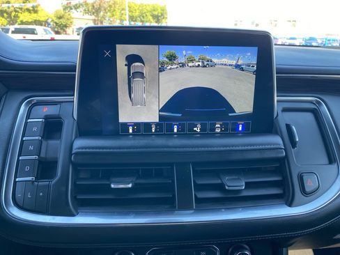 Used 2022 Chevrolet Tahoe Z71 w/ Z71 Off-Road Package image 35