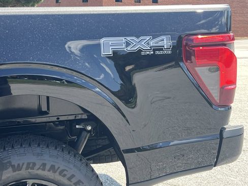 New 2026 Ford F150 XLT w/ FX4 Off-Road Package AWD/4WD image 25