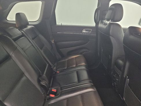 Used 2020 Jeep Grand Cherokee Limited w/ Luxury Group II image 19
