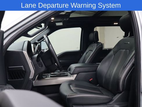 Certified 2022 Ford F250 Platinum w/ FX4 Off-Road Package AWD/4WD image 8