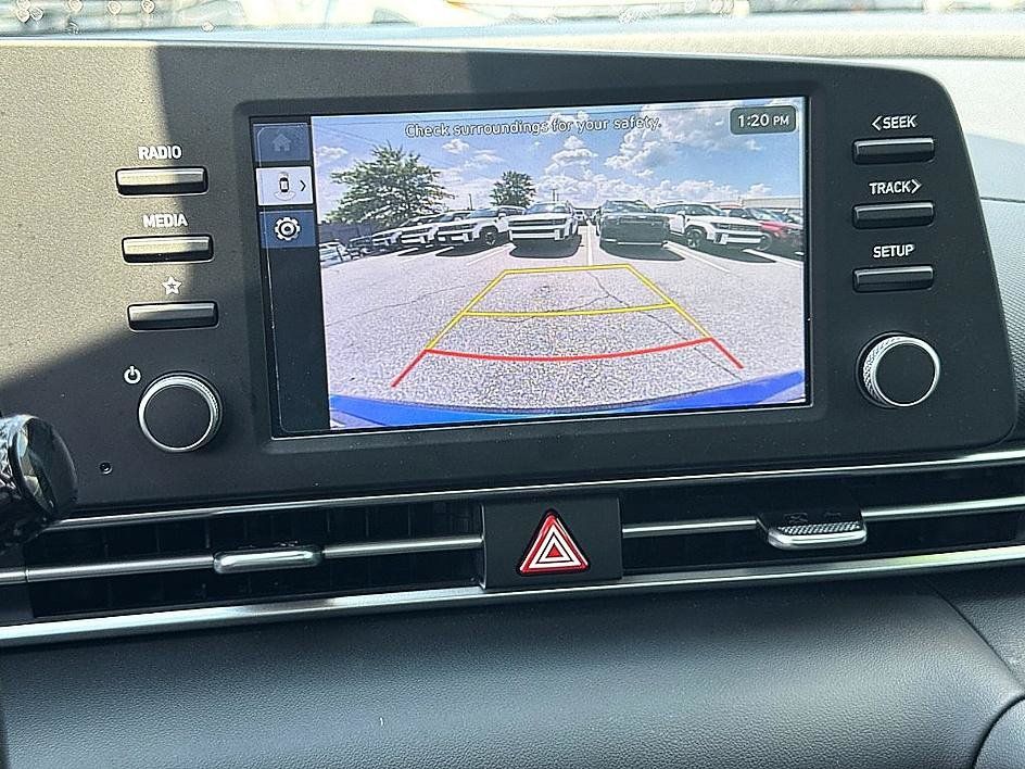 Certified 2026 Hyundai Elantra SE FWD image 15