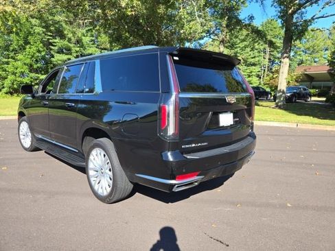 Used 2024 Cadillac Escalade ESV Luxury w/ LPO, Floor Liner Package image 4