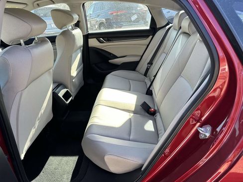 Used 2022 Honda Accord LX image 12