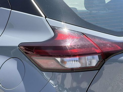 Used 2023 Nissan Kicks SR w/ SR Premium Package FWD image 9