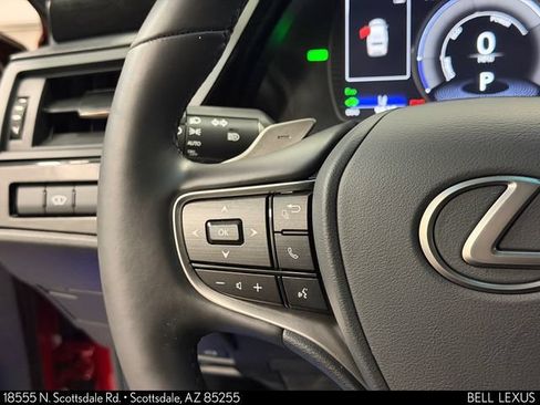 Used 2024 Lexus ES 300h w/ Premium Package FWD image 21