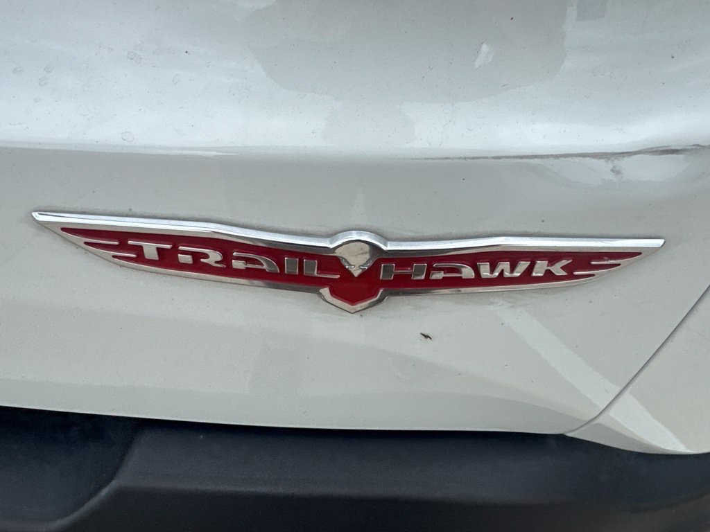 Used 2021 Jeep Renegade Trailhawk AWD/4WD image 9