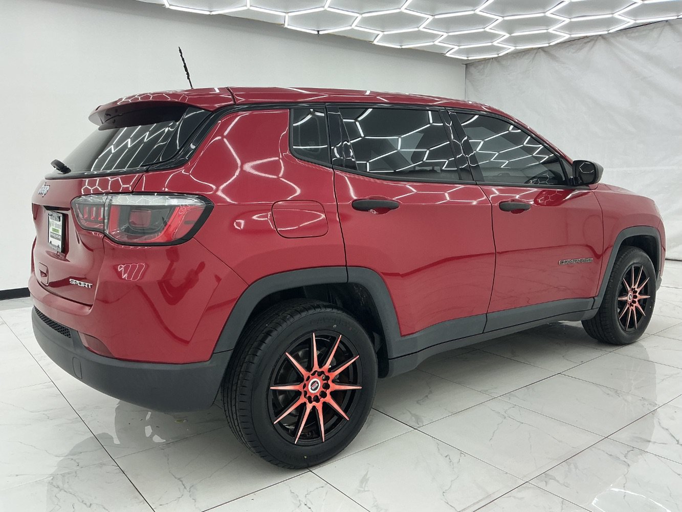 Used 2018 Jeep Compass Sport FWD image 11
