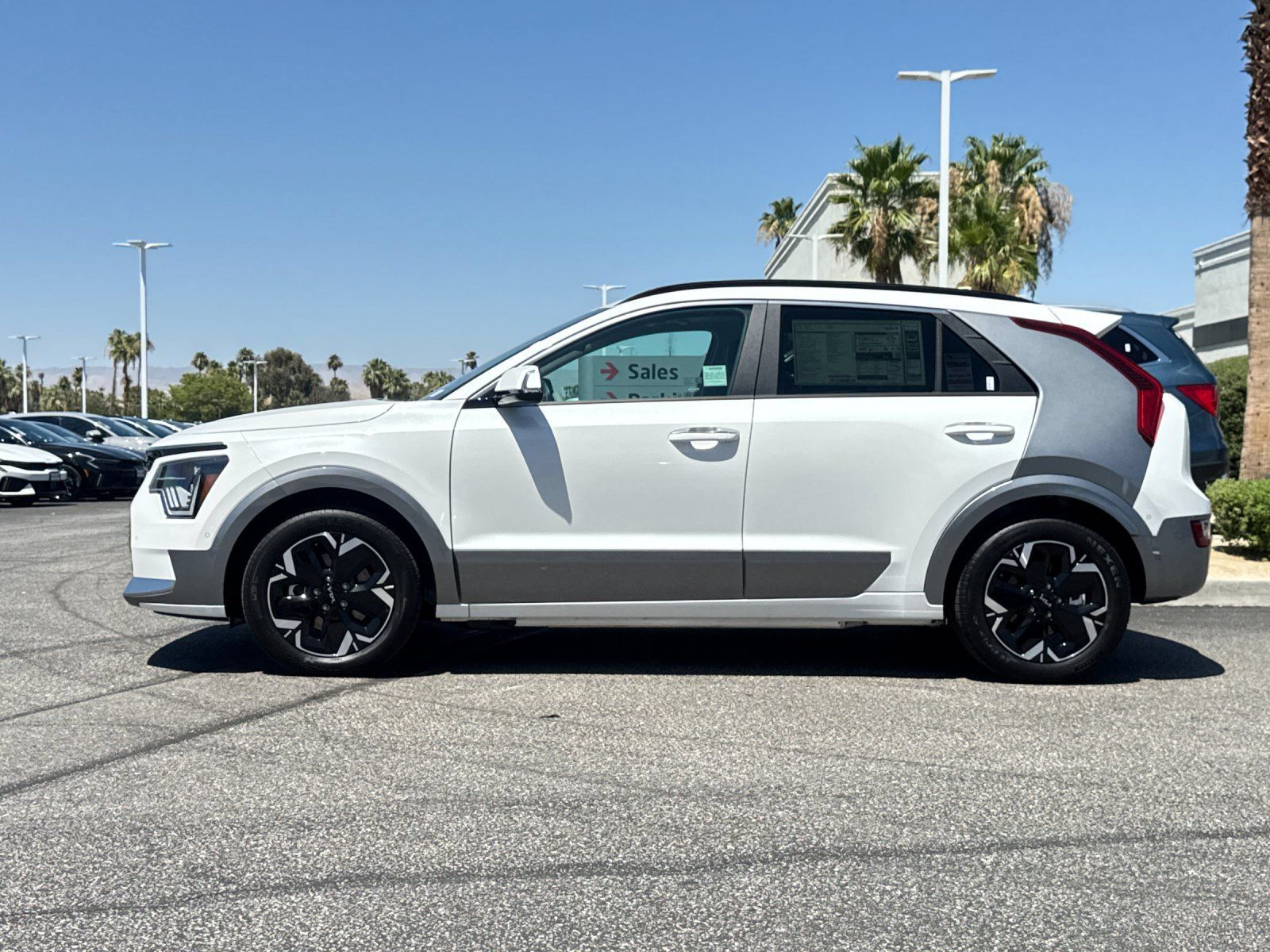 New 2026 Kia Niro Wave w/ Wave Preserve Package FWD image 6