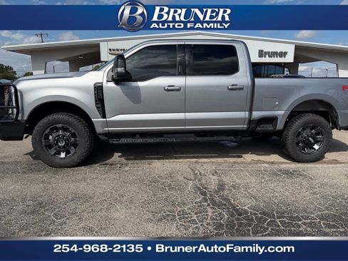 Used 2024 Ford F250 Lariat w/ Sport Appearance Package image 13