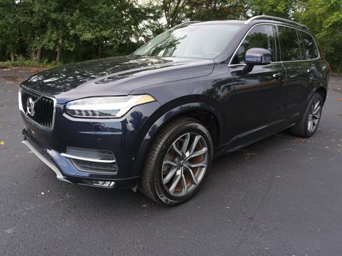 Used 2016 Volvo XC90 T6 Momentum w/ Protection Package Plus AWD/4WD image 4